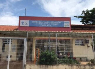 Mãe agride filha de 9 anos após flagra-la gravando vídeos sensuais dentro do banheiro; em Patos de Minas