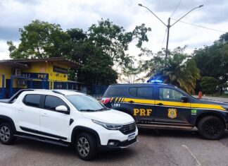 Veículo furtado em Belo Horizonte é recuperado pela PRF de Patos de Minas na BR-365