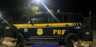 Após perseguição de aproximadamente 50 quilômetros na BR-365, PRF e PM apreendem grande quantidade de drogas