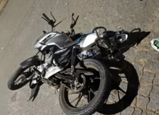 Motociclista é atingido por carro em Patos de Minas e suspeita é de que tenha sido atropelamento intencional