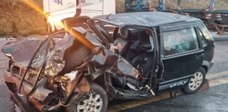Chuva forte provoca grave acidente entre carro e tritrem na BR-146 em Serra do Salitre