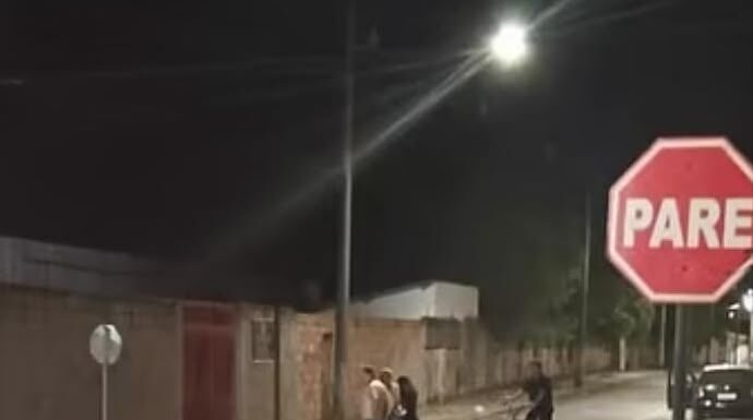 Carmo do Paranaíba – Motociclista fica gravemente ferido em acidente; motorista é preso por embriaguez; VEJA VÍDEO